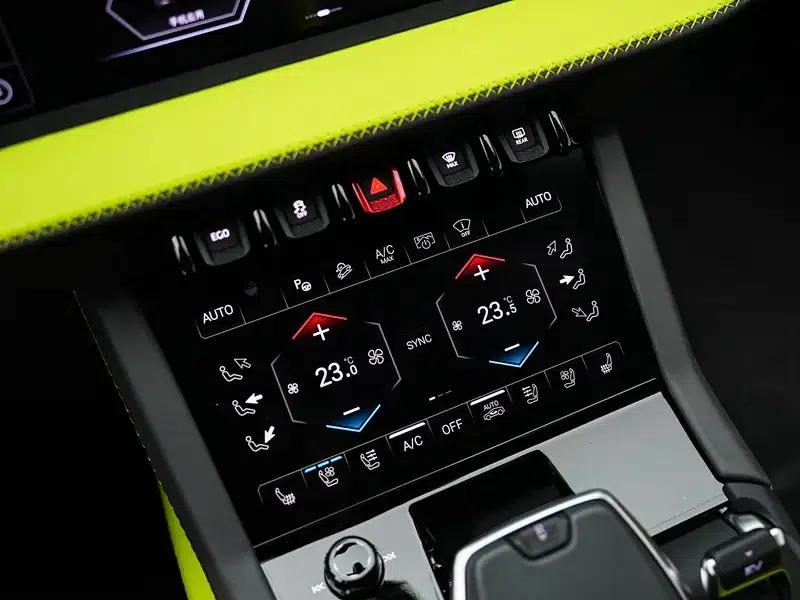 2025 Urus SE 4.0T Standard Edition — миниатюра 8