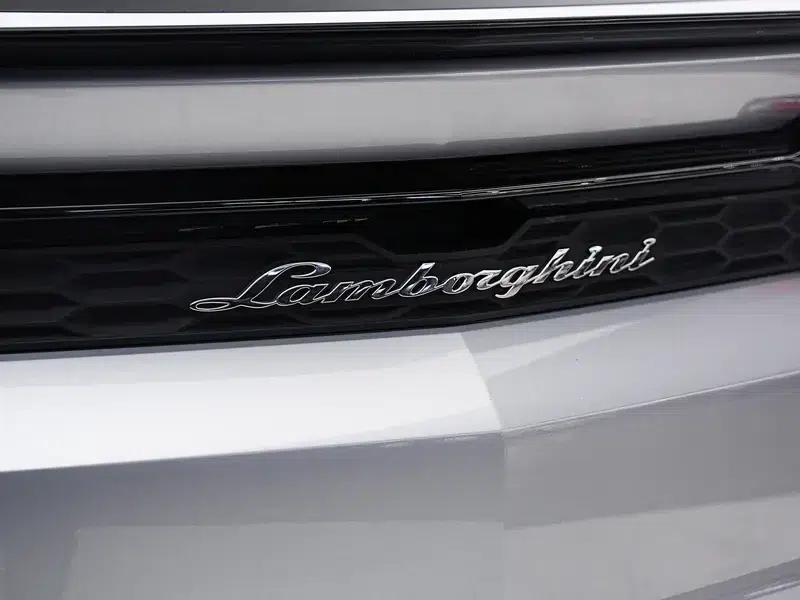 2025 Urus SE 4.0T Standard Edition — миниатюра 10