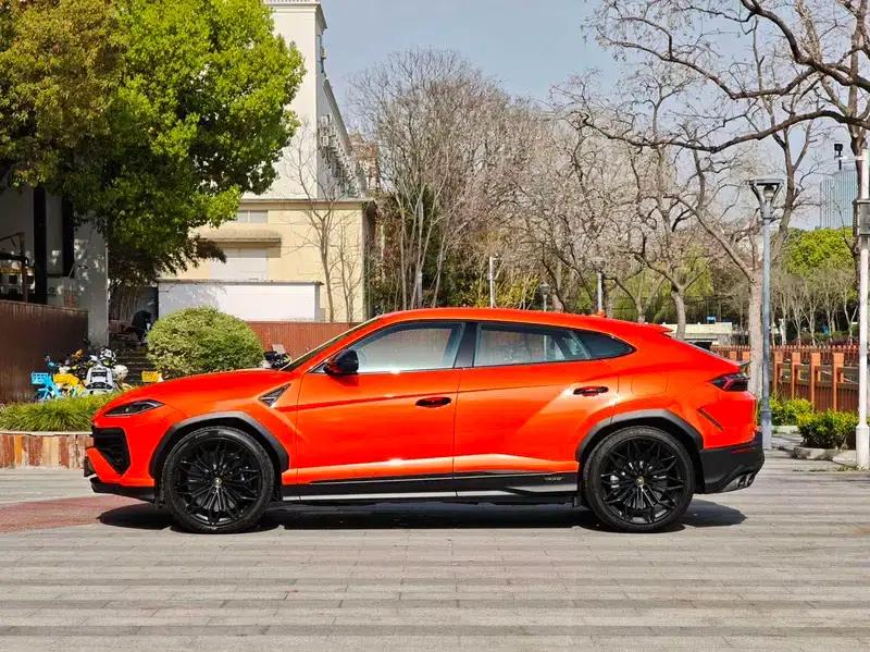 2025 Urus SE 4.0T Standard Edition — миниатюра 4