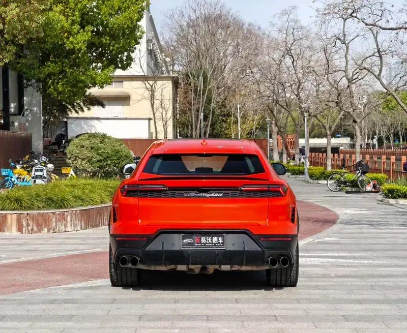2025 Urus SE 4.0T Standard Edition — миниатюра 6