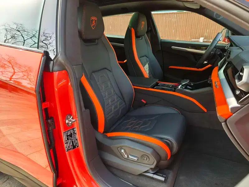 2025 Urus SE 4.0T Standard Edition — миниатюра 8