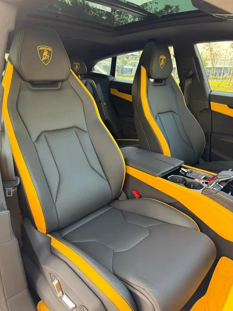 2025 Urus SE 4.0T Standard Edition — миниатюра 11