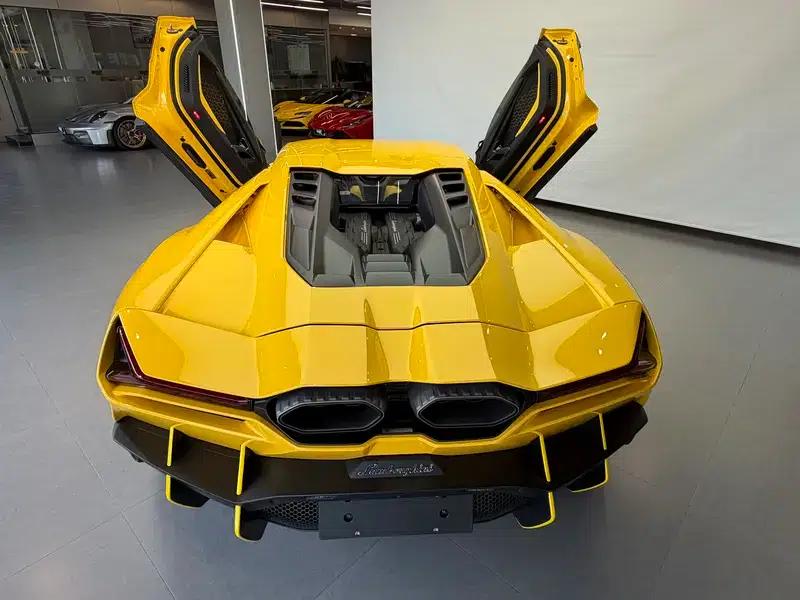 2023 Revuelto Standard Model — миниатюра 2