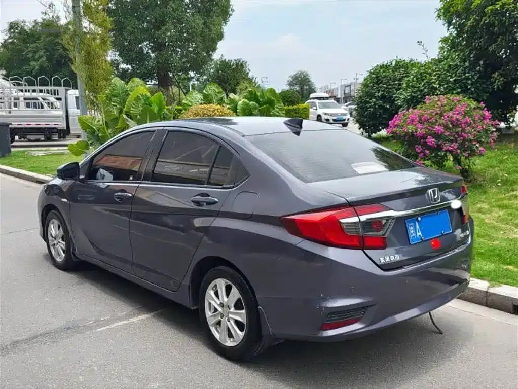 2016 Honda Greiz 1.5L CVT Fashion Edition — миниатюра 4