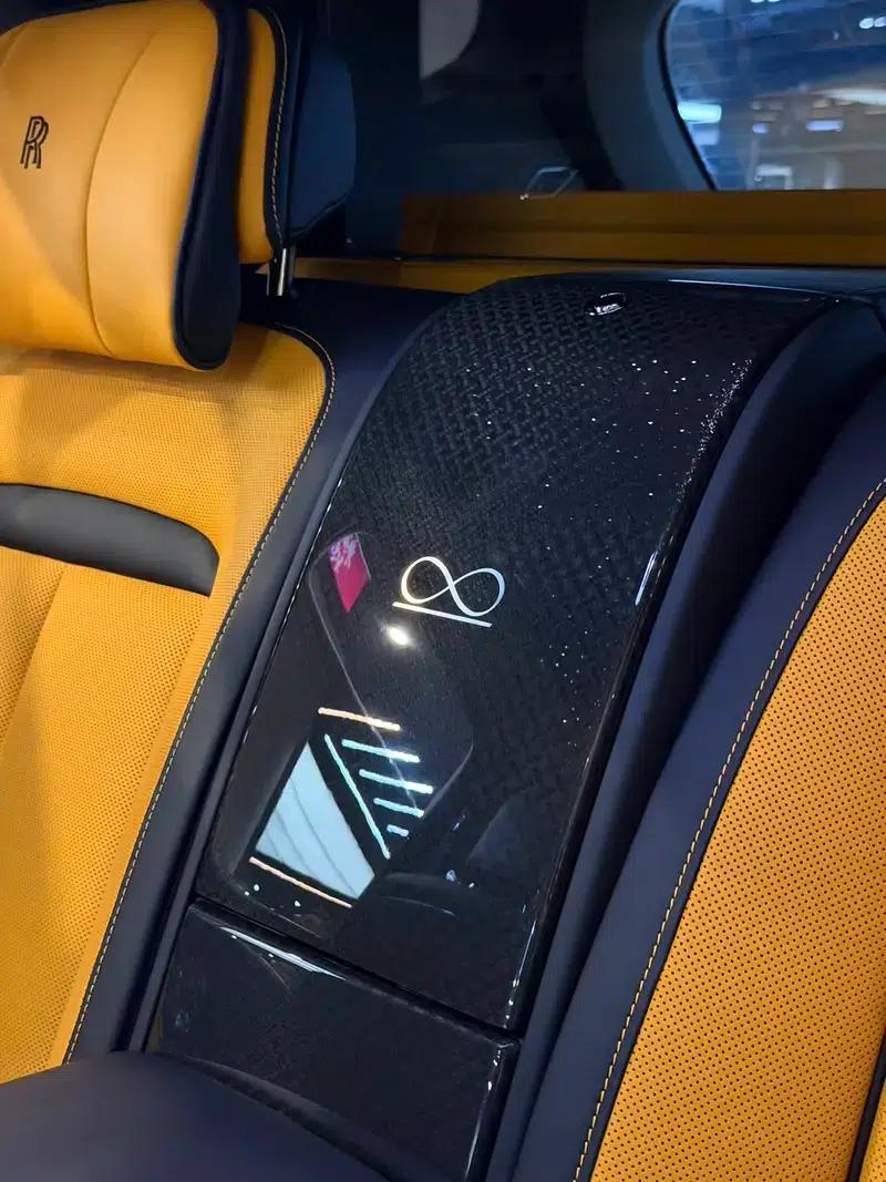 2024 Cullinan, four-seater version — миниатюра 6
