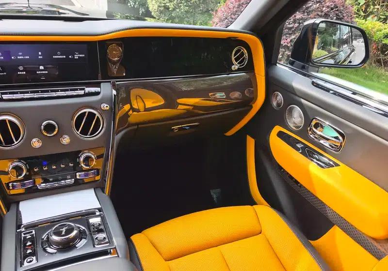 2025 Cullinan Series II Black Badge Disruptor — миниатюра 5
