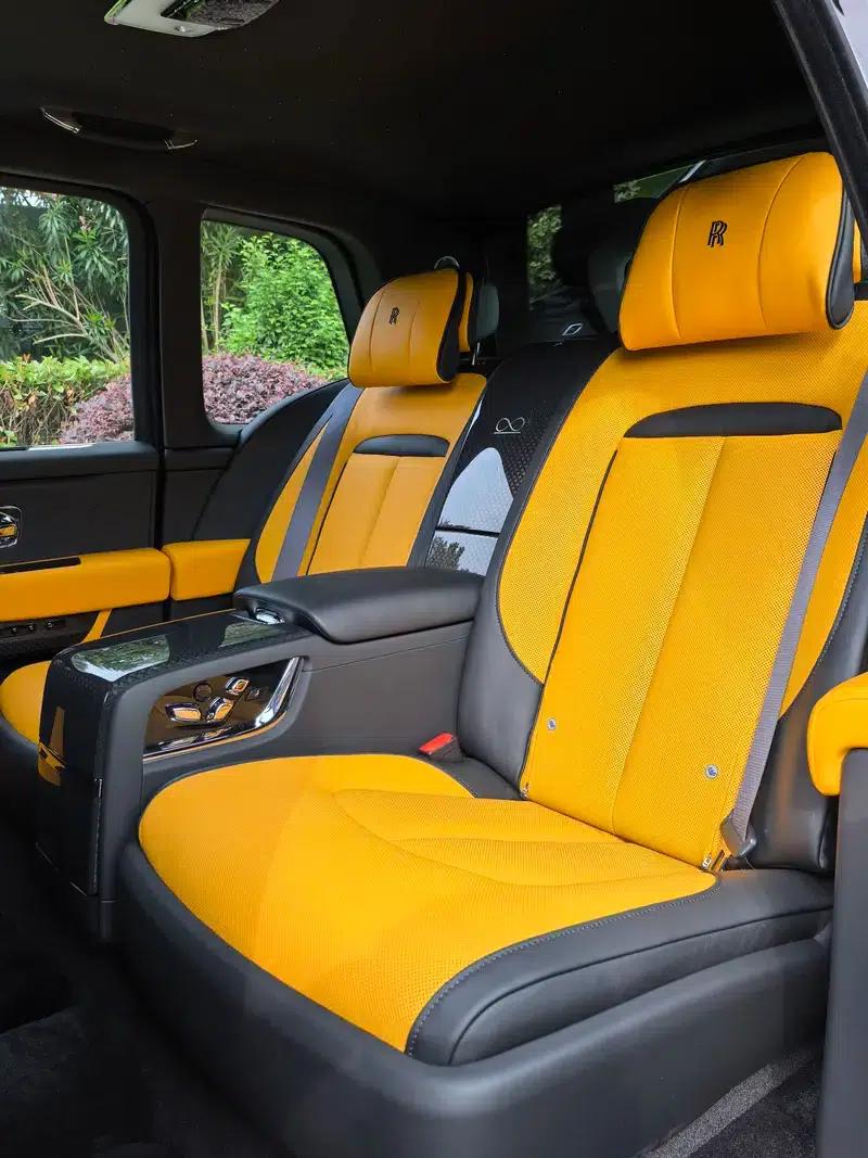 2025 Cullinan Series II Black Badge Disruptor — миниатюра 9