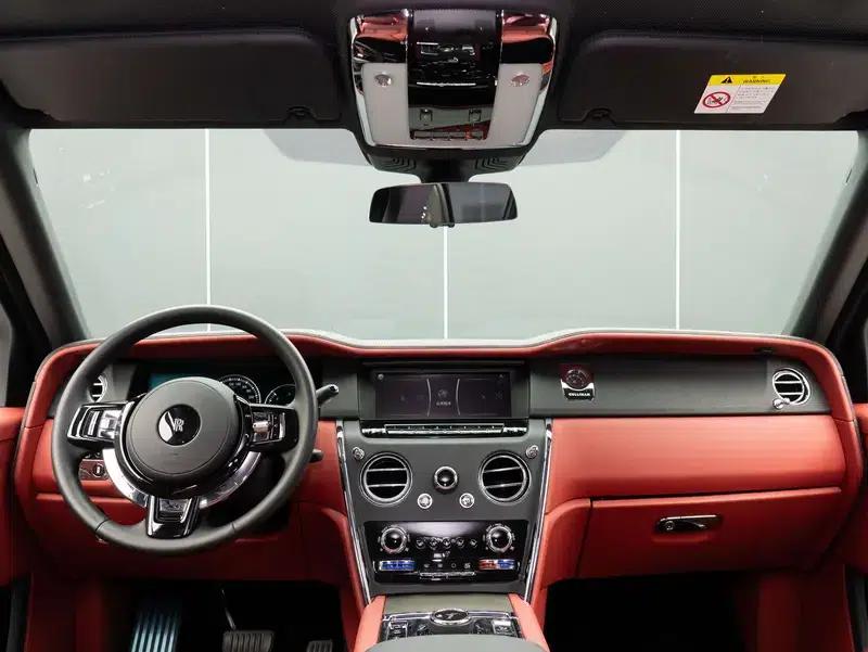 2018 Cullinan, four-seater version — миниатюра 16