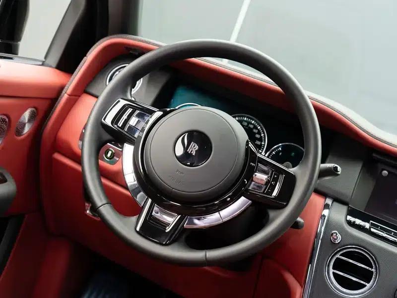 2018 Cullinan, four-seater version — миниатюра 17