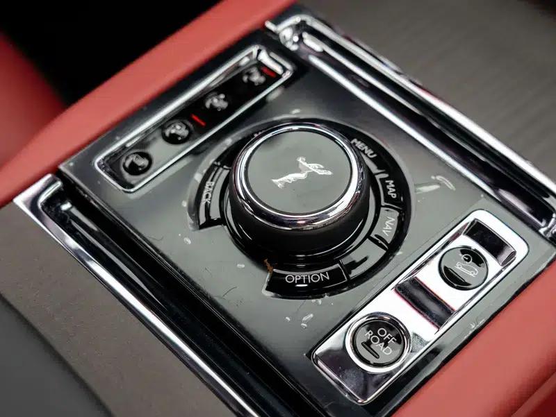 2018 Cullinan, four-seater version — миниатюра 18