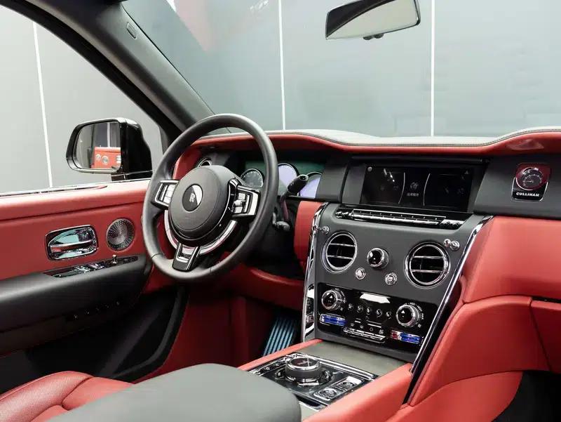 2018 Cullinan, four-seater version — миниатюра 21