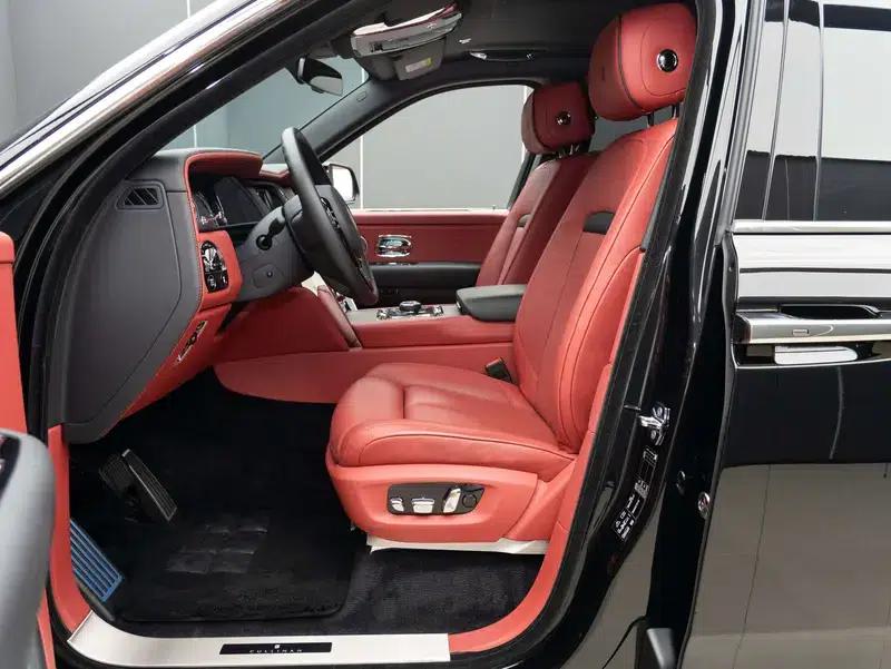 2018 Cullinan, four-seater version — миниатюра 23