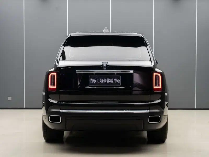 2018 Cullinan, four-seater version — миниатюра 4
