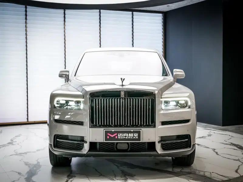 2022 Cullinan 6.7T Automatic AWD 4-seater — миниатюра 2
