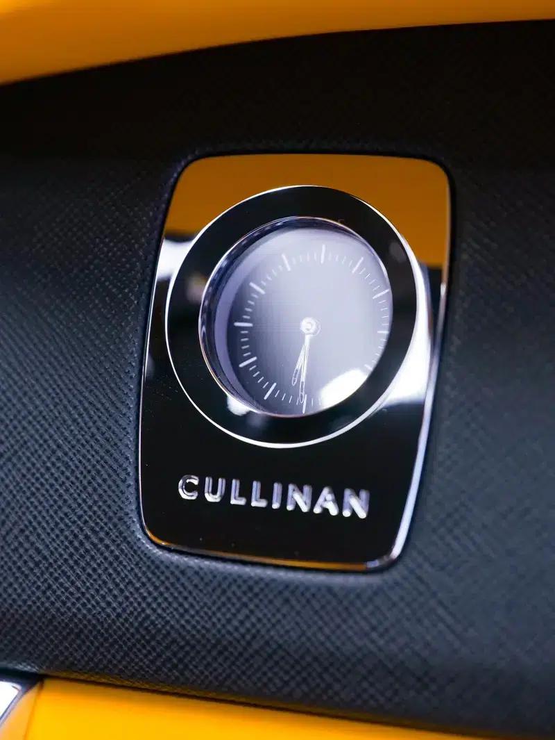 2022 Cullinan 6.7T Automatic AWD 4-seater — миниатюра 12