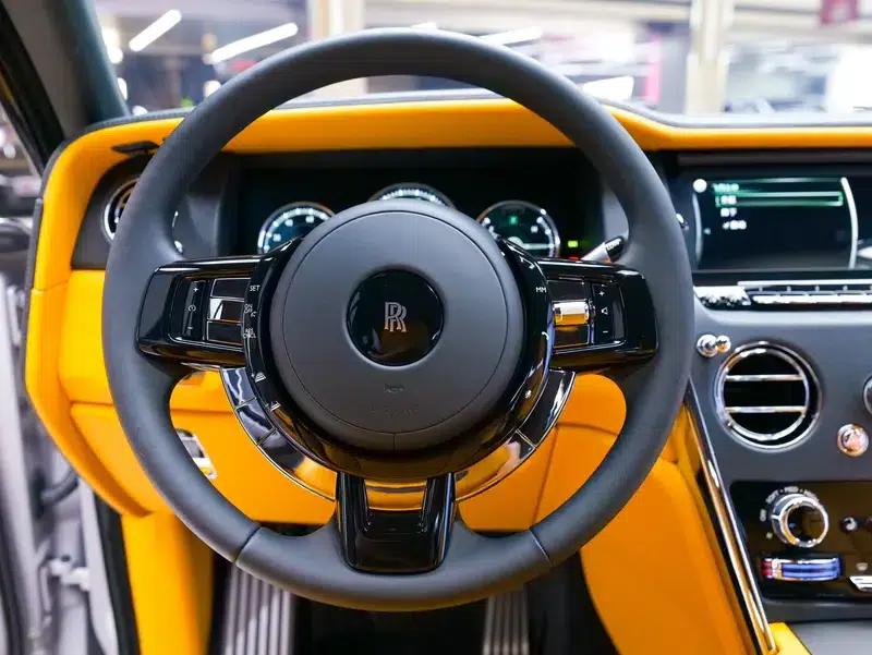 2022 Cullinan 6.7T Automatic AWD 4-seater — миниатюра 18