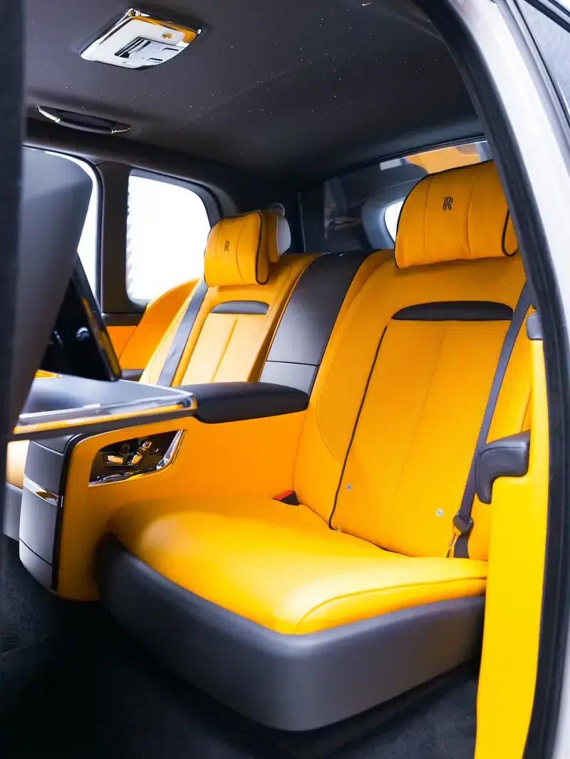 2022 Cullinan 6.7T Automatic AWD 4-seater — миниатюра 23