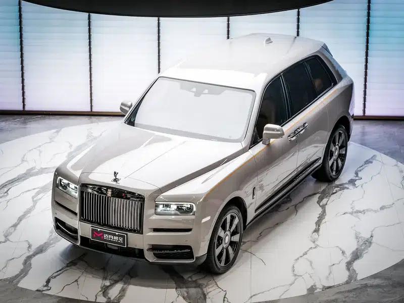 2022 Cullinan 6.7T Automatic AWD 4-seater — миниатюра 8