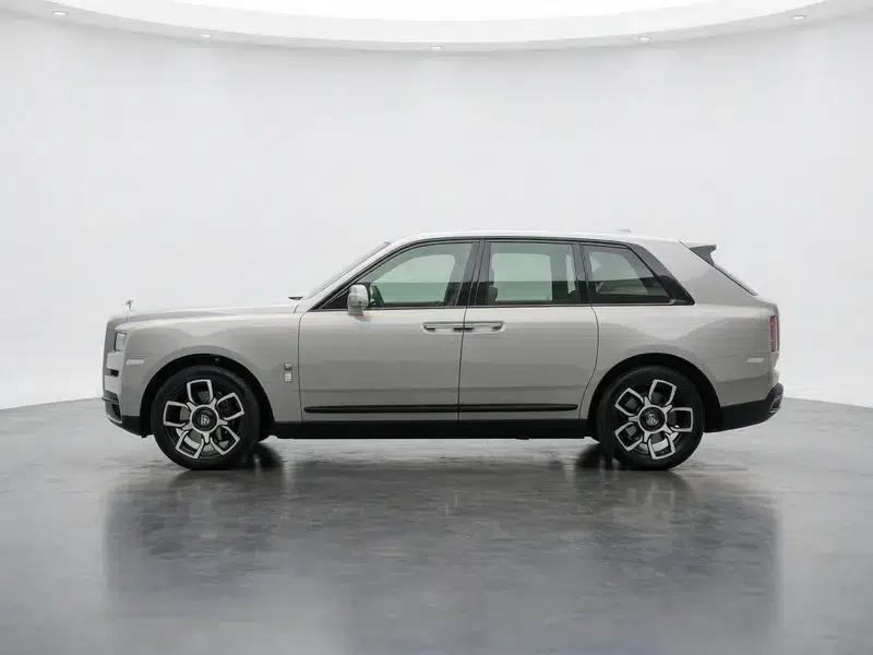 2022 Cullinan 6.7T Automatic AWD 4-seater — миниатюра 4