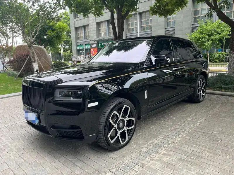 2018 Cullinan 5-seater — миниатюра 1