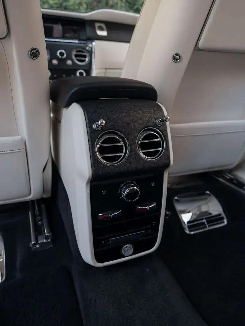 2018 Cullinan 5-seater — миниатюра 12