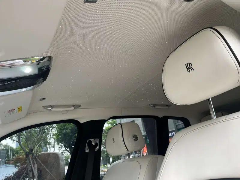 2018 Cullinan 5-seater — миниатюра 19