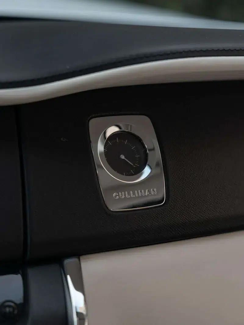 2018 Cullinan 5-seater — миниатюра 10