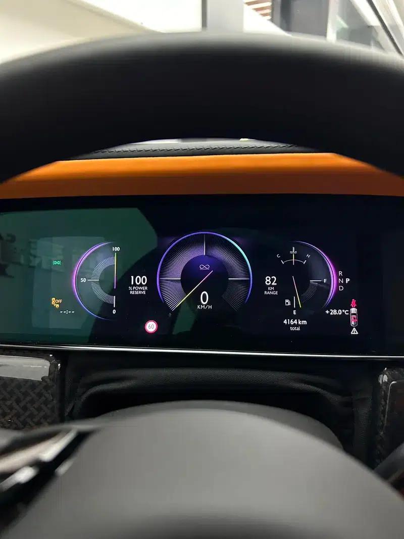 2025 Cullinan Series II Black Badge Disruptor — миниатюра 17