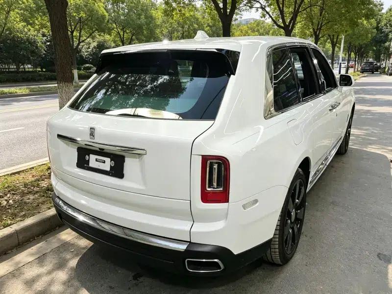 2018 Cullinan, four-seater version — миниатюра 3