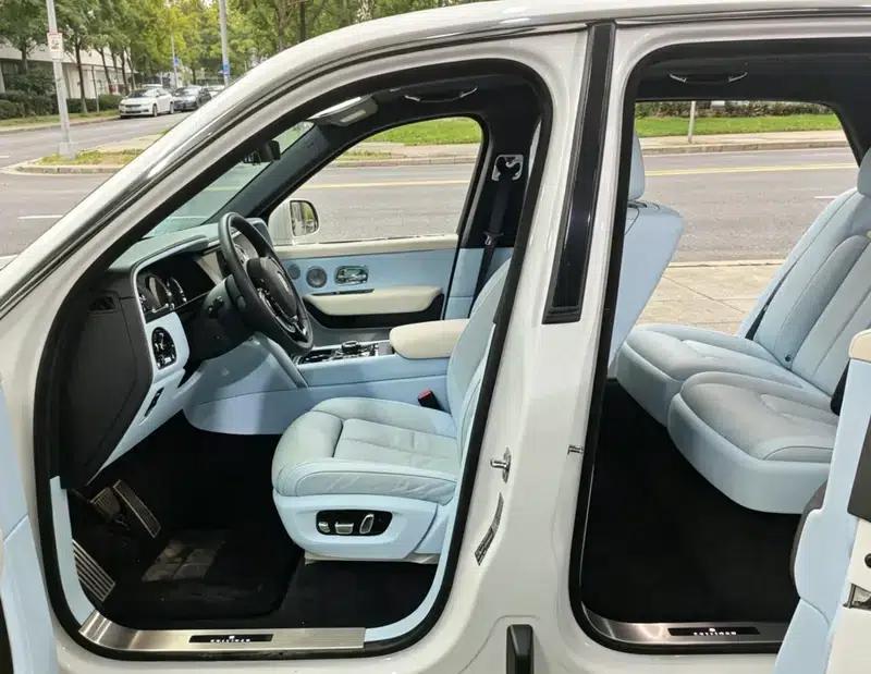 2018 Cullinan, four-seater version — миниатюра 6