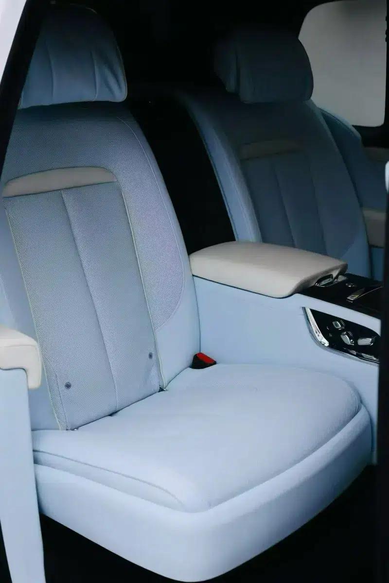 2018 Cullinan, four-seater version — миниатюра 8