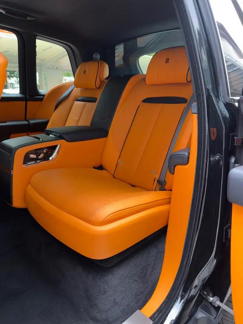2024 Cullinan, four-seater version — миниатюра 25