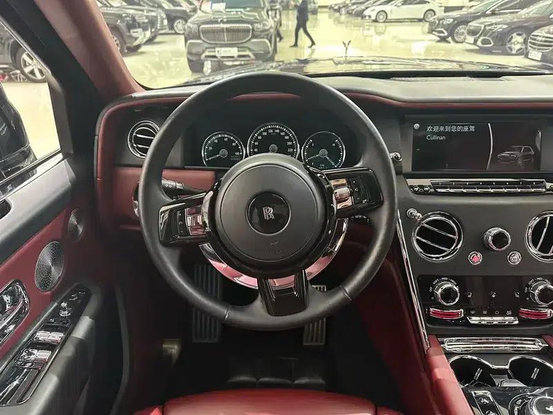 2018 Cullinan, four-seater version — миниатюра 16