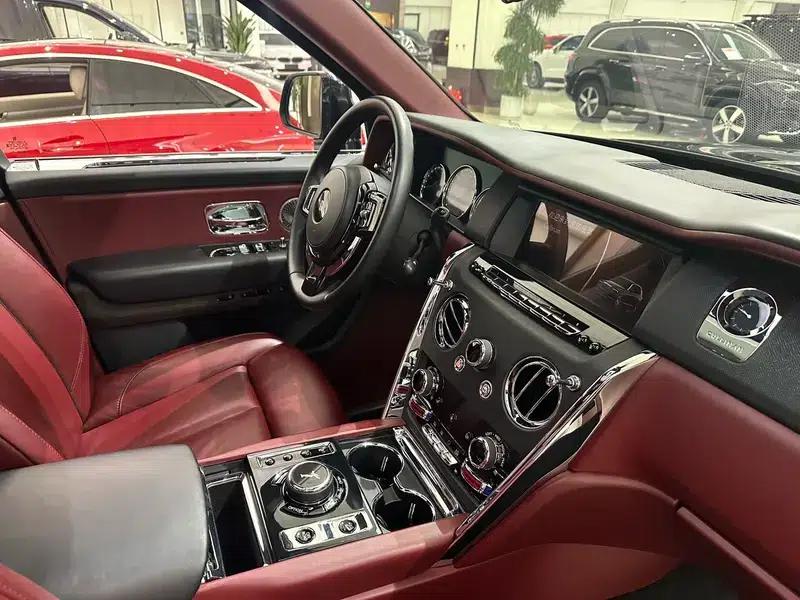 2018 Cullinan, four-seater version — миниатюра 19