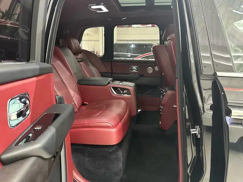 2018 Cullinan, four-seater version — миниатюра 21