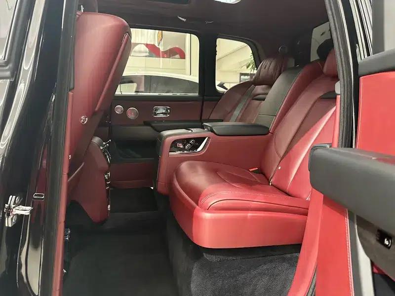 2018 Cullinan, four-seater version — миниатюра 25