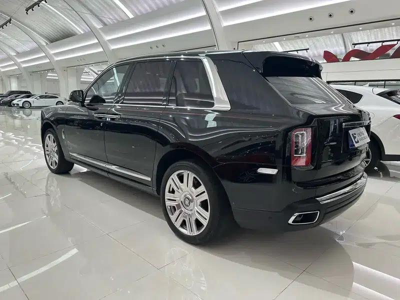 2018 Cullinan, four-seater version — миниатюра 4