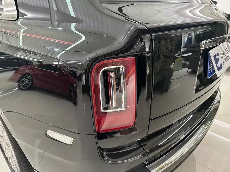 2018 Cullinan, four-seater version — миниатюра 8