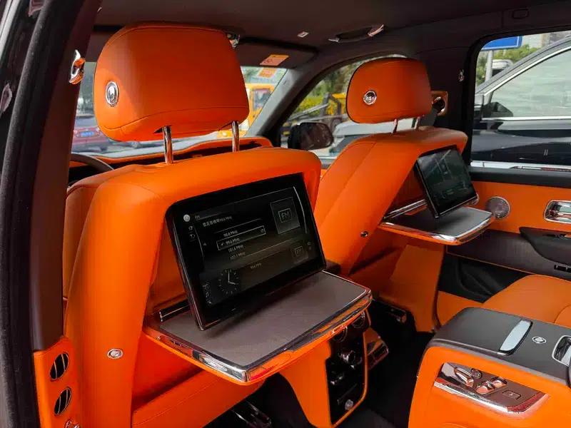 2018 Cullinan, four-seater version — миниатюра 4