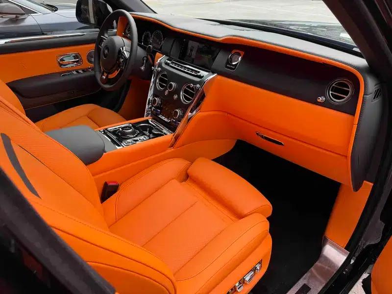 2018 Cullinan, four-seater version — миниатюра 5