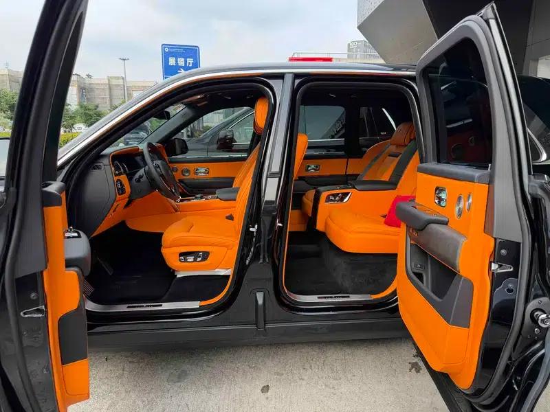 2018 Cullinan, four-seater version — миниатюра 9