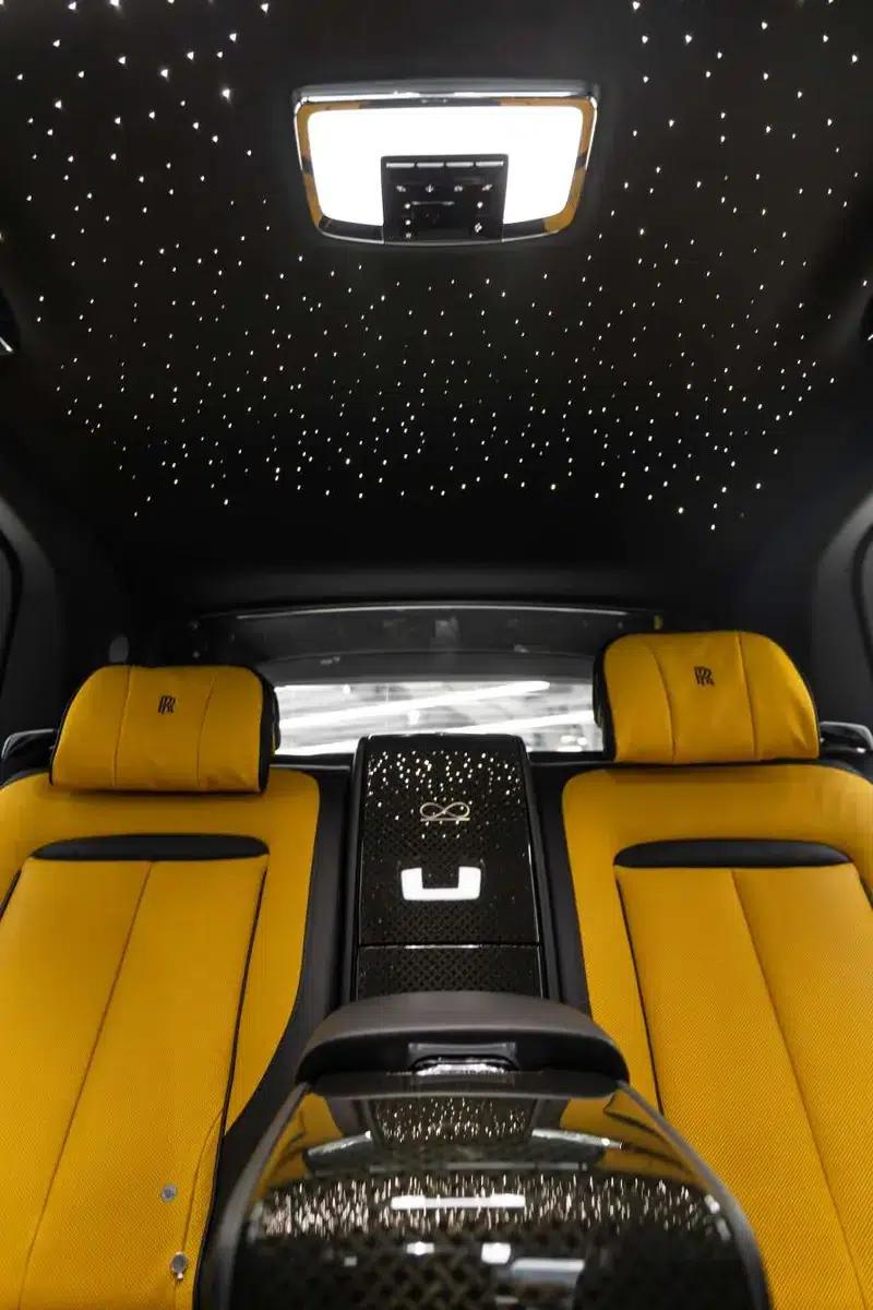 2020 Cullinan Black Badge — миниатюра 13