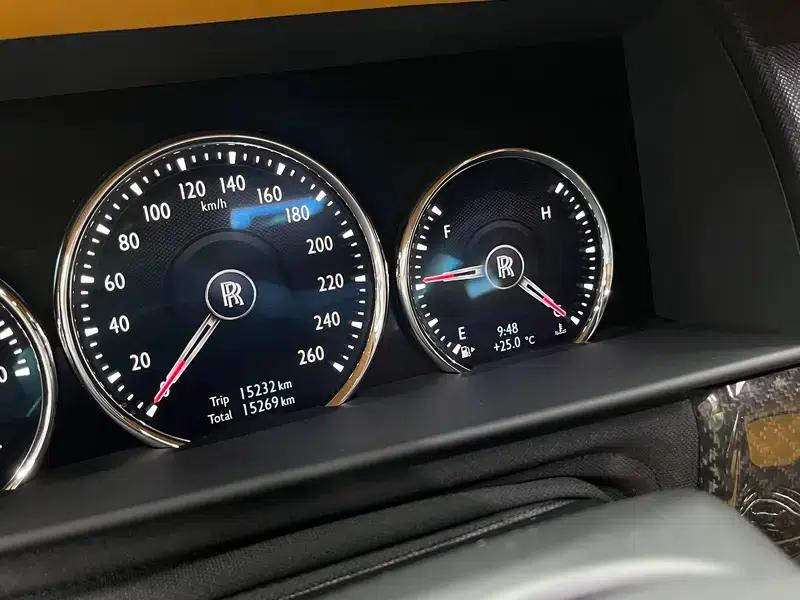 2020 Cullinan Black Badge — миниатюра 15
