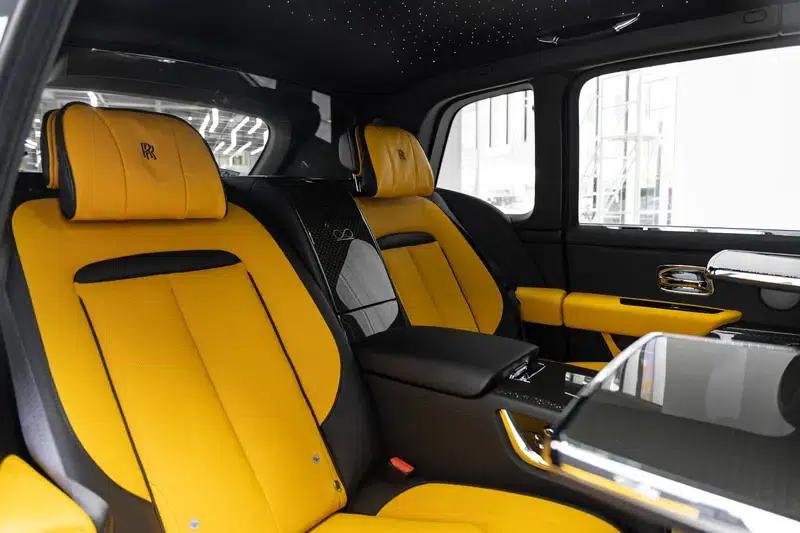 2020 Cullinan Black Badge — миниатюра 25