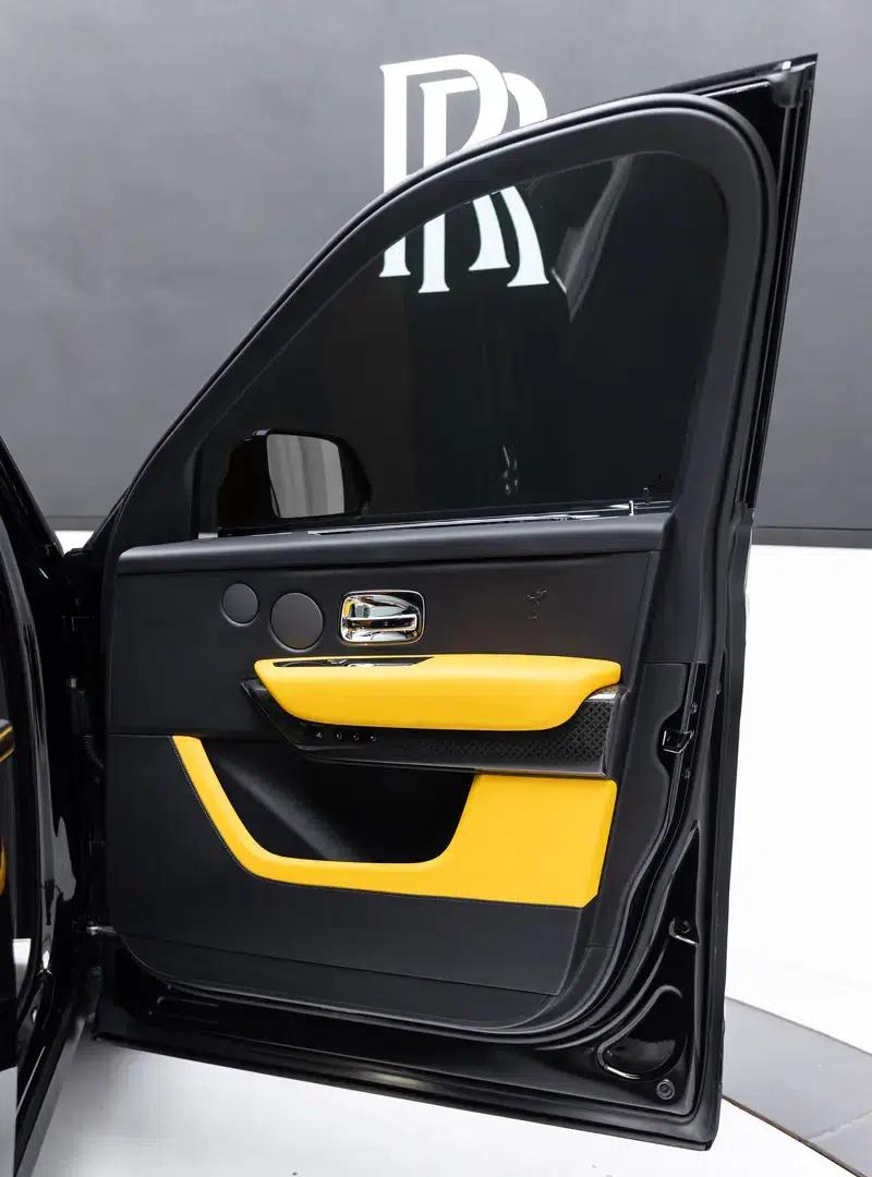 2020 Cullinan Black Badge — миниатюра 9