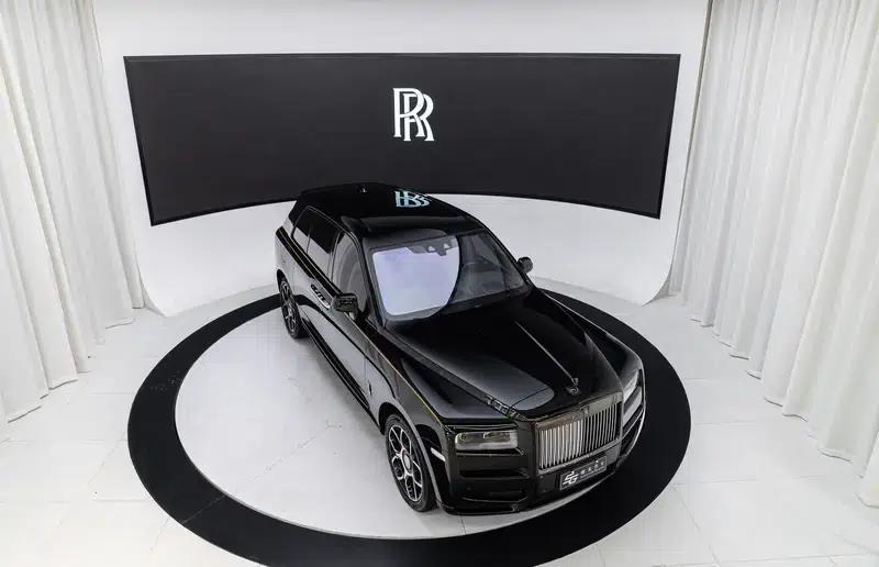 2020 Cullinan Black Badge — миниатюра 10