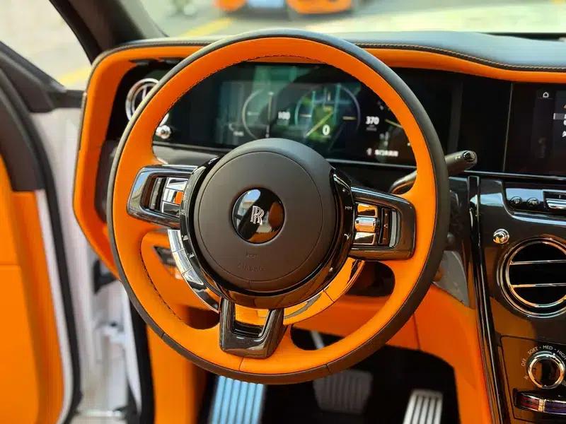 2025 Cullinan Series II Black Badge Disruptor — миниатюра 20