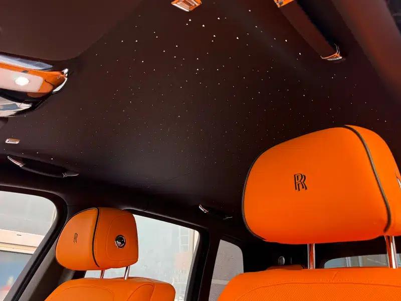 2025 Cullinan Series II Black Badge Disruptor — миниатюра 24