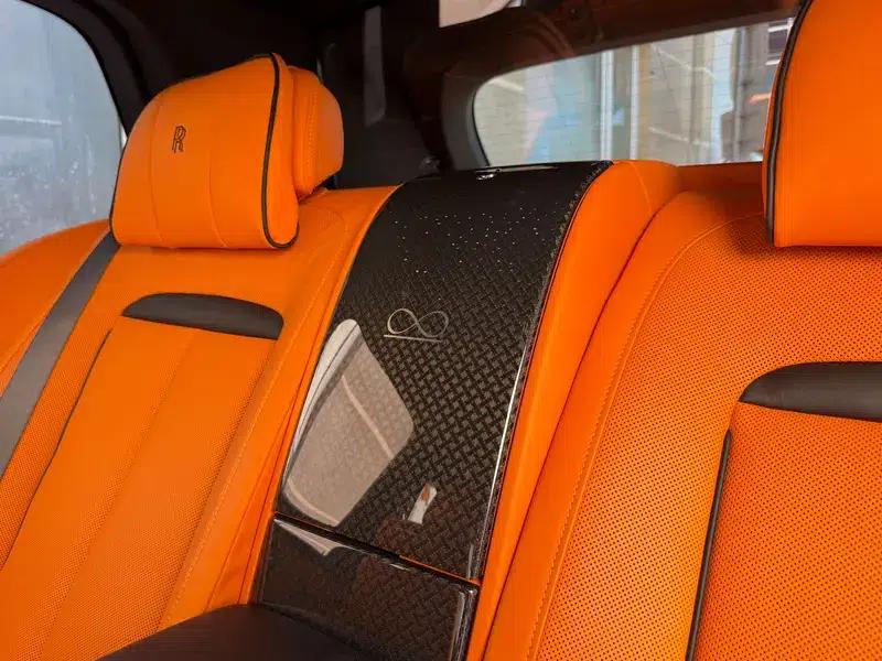 2025 Cullinan Series II Black Badge Disruptor — миниатюра 6