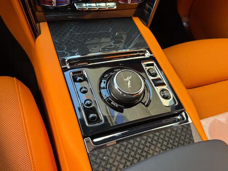 2025 Cullinan Series II Black Badge Disruptor — миниатюра 7